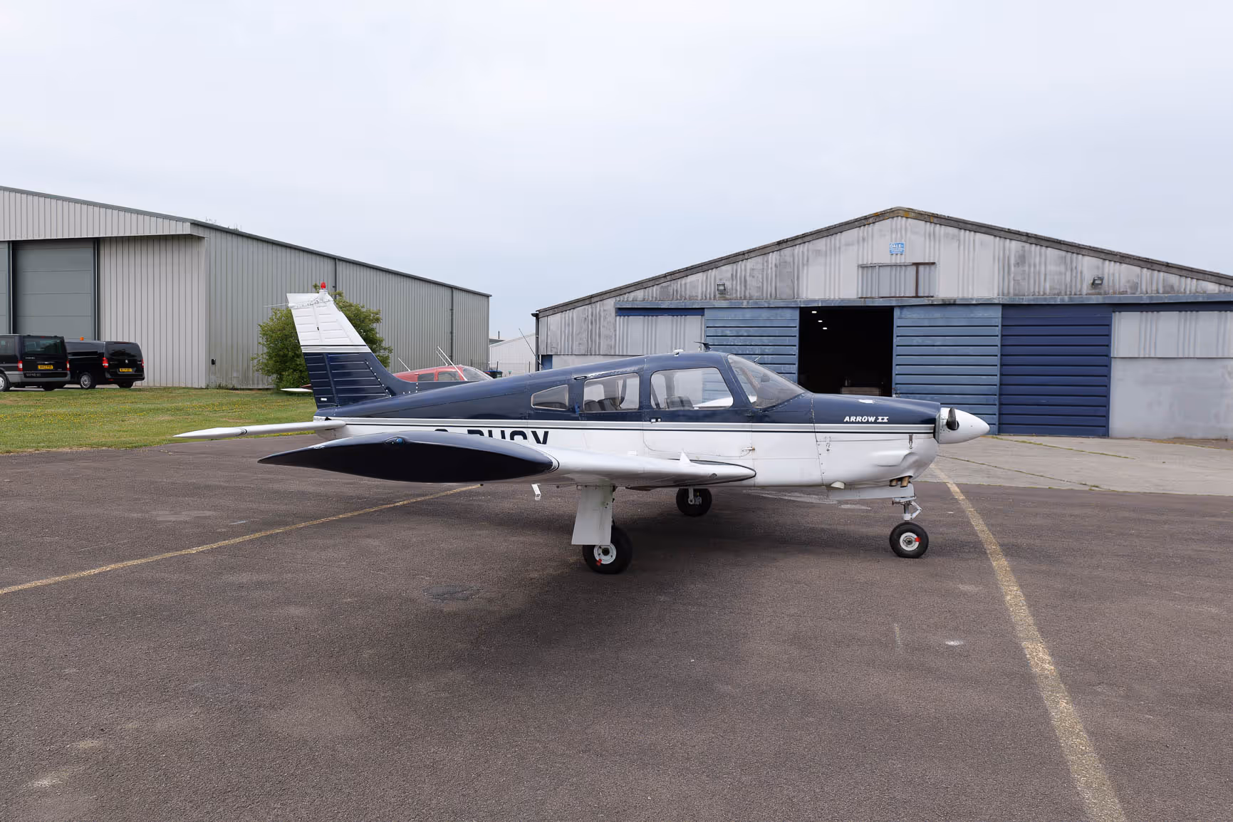 Piper PA28R-200 Arrow II G-BHGY