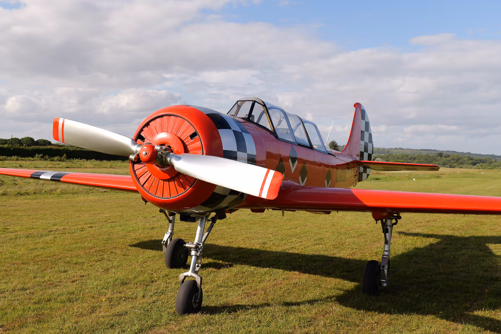 Yakovlev Yak 52 LY-RED